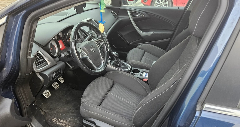 Opel Astra cena 22000 przebieg: 228000, rok produkcji 2010 z Leszno małe 16